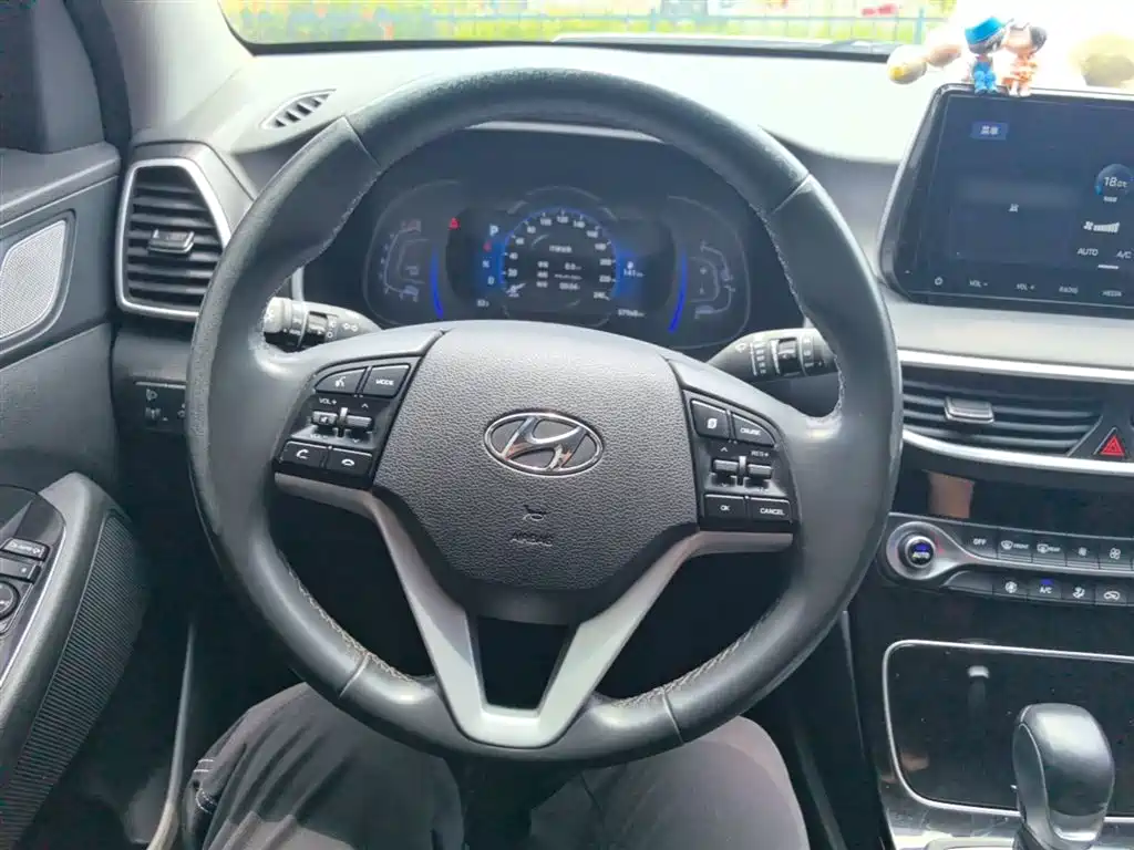 Hyundai Tucson 2020 — фото 11