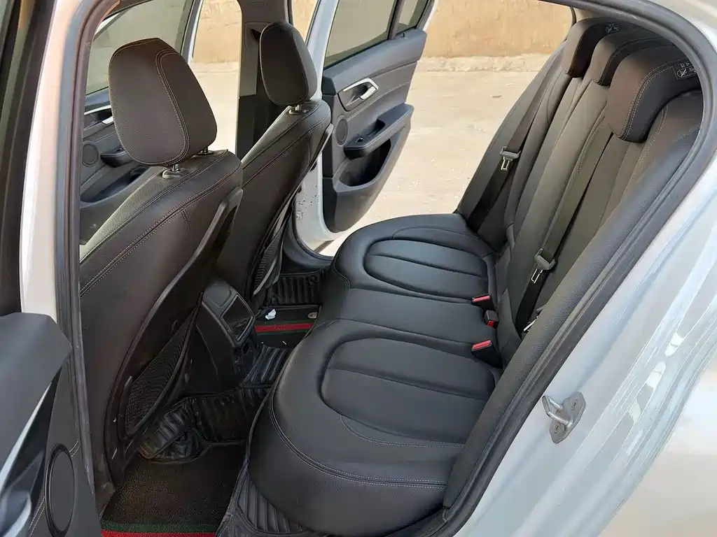 BMW 1 Series 2020