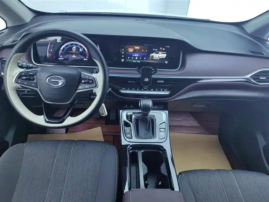 GAC Motor Trumpchi M6 2024 — фото 12