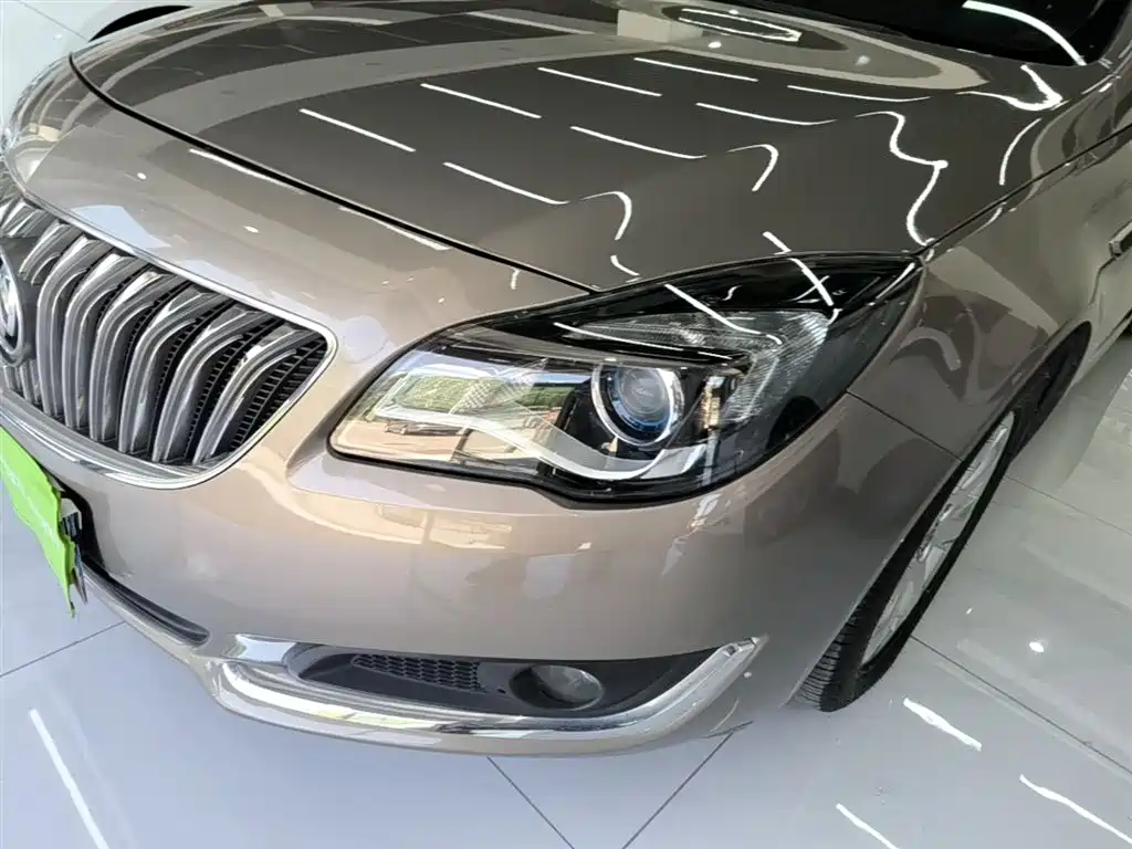 Buick Regal 2017 — фото 24