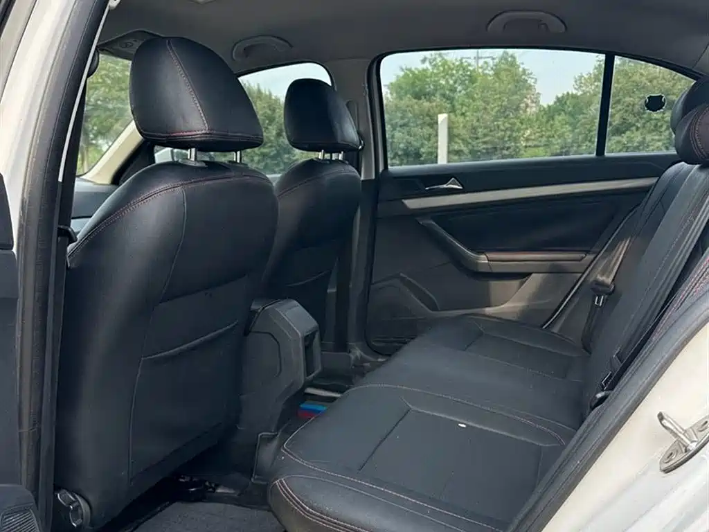 Volkswagen Lavida 2016