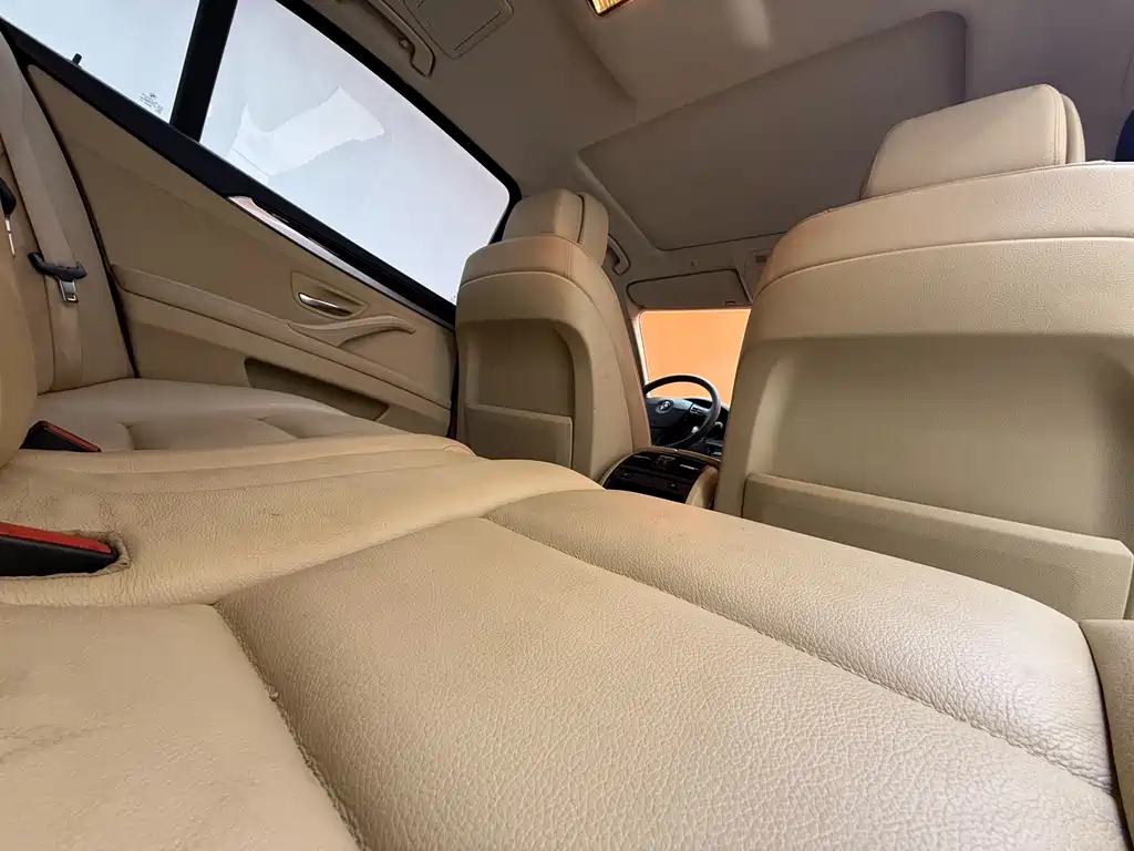 BMW 5 Series 2013 — фото 21