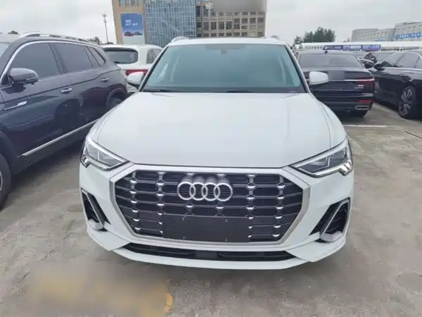 Audi Q3 2022