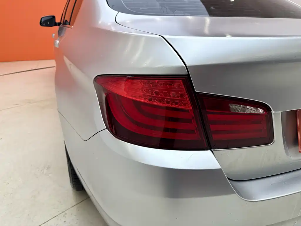 BMW 5 Series 2013 — фото 28