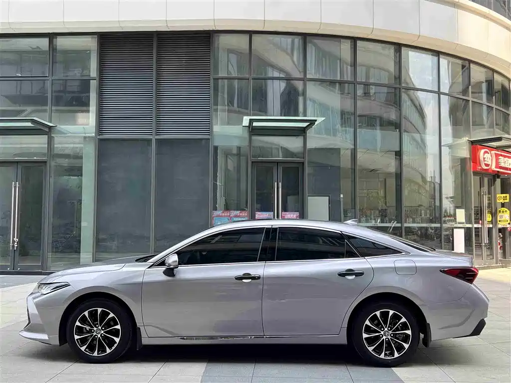 Toyota Avalon 2024 — фото 10