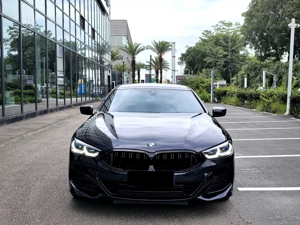 BMW 8 Series 2023