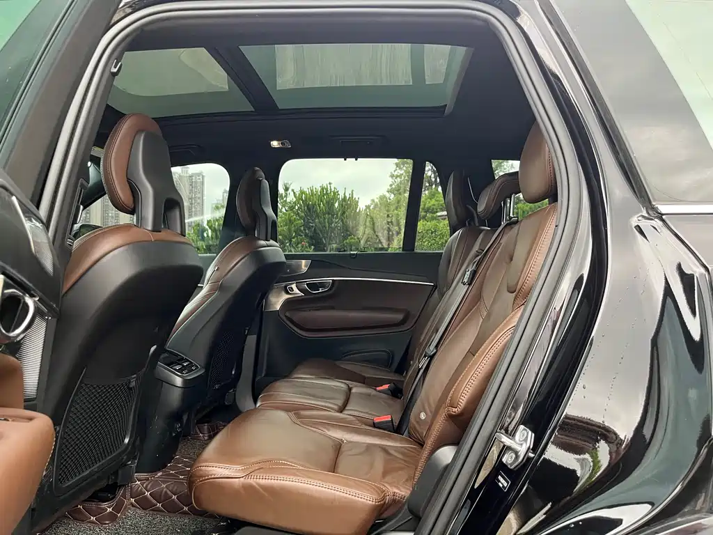 Volvo XC90 2021