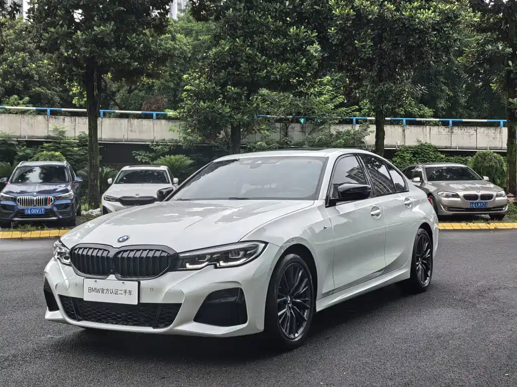 BMW 3 Series 2021