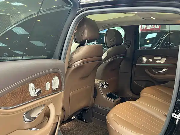 Mercedes-Benz E-Class 2023