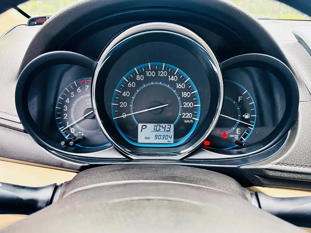 Toyota Vios 2016 — фото 16