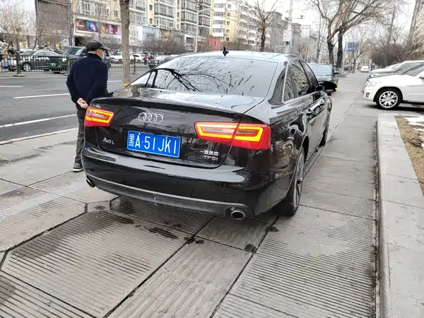 Audi A6L 2012