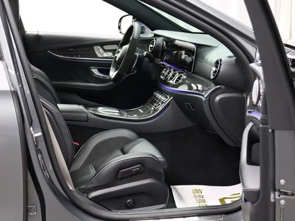Mercedes-Benz E-Class AMG 2021 — фото 24