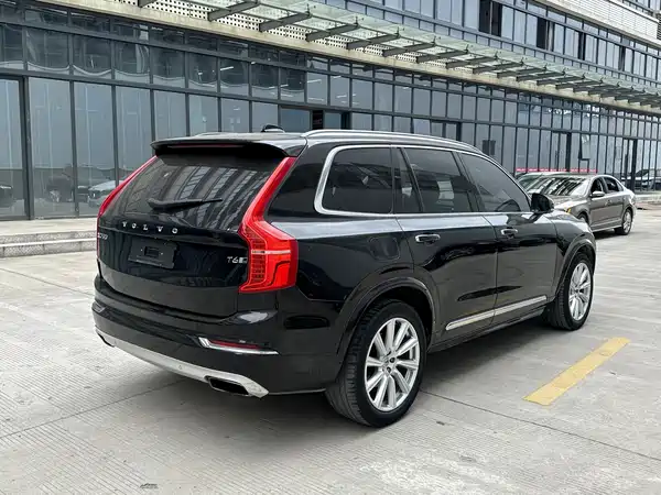 Volvo XC90 2017