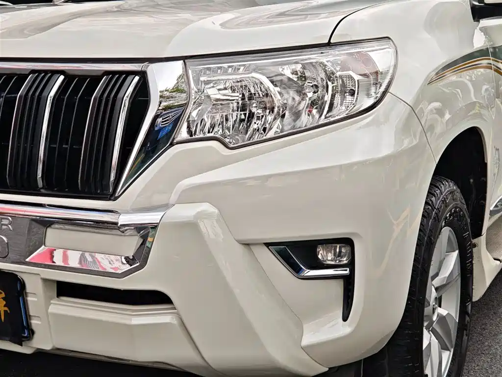 Toyota Prado 2019 — фото 9