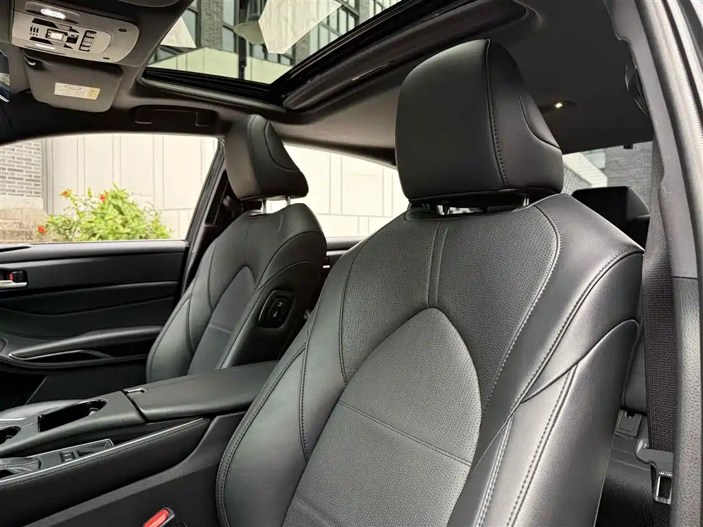 Toyota Avalon 2022 — фото 16