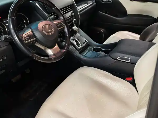 Lexus LM 2022