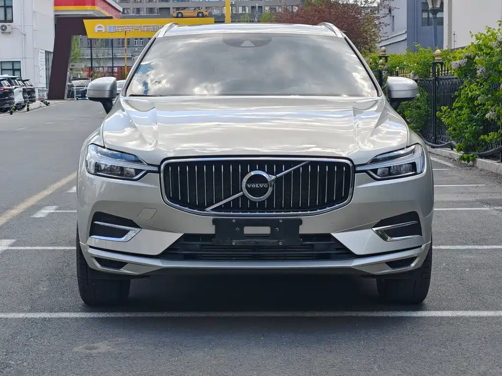 Volvo XC60 2019 — фото 3