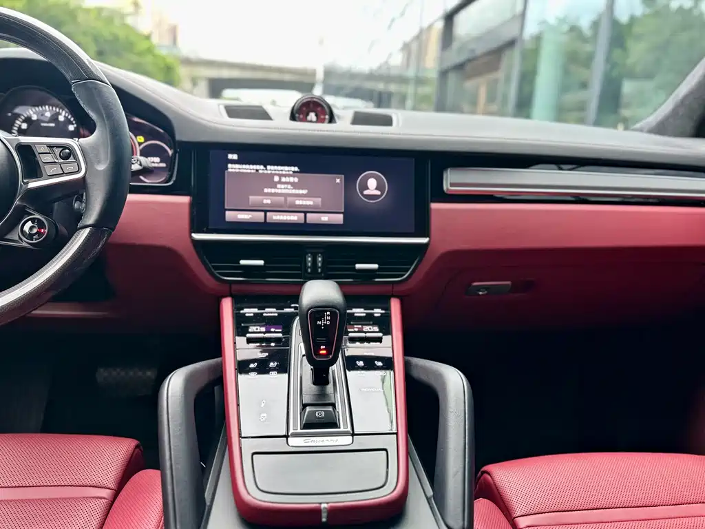 Porsche Cayenne 2023