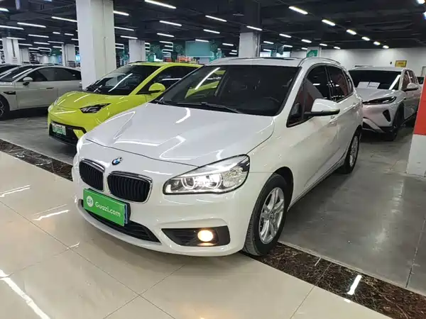 BMW 2 Series Station Wagon 2017