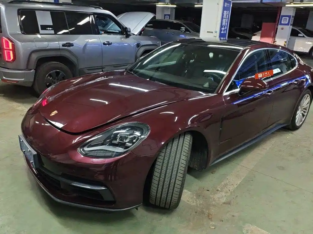 Porsche Panamera 2017 — фото 1