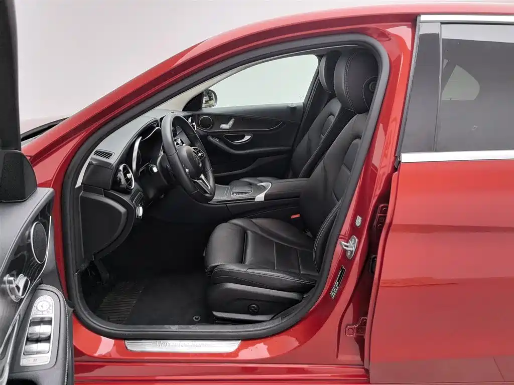 Mercedes-Benz C-Class 2019 — фото 10