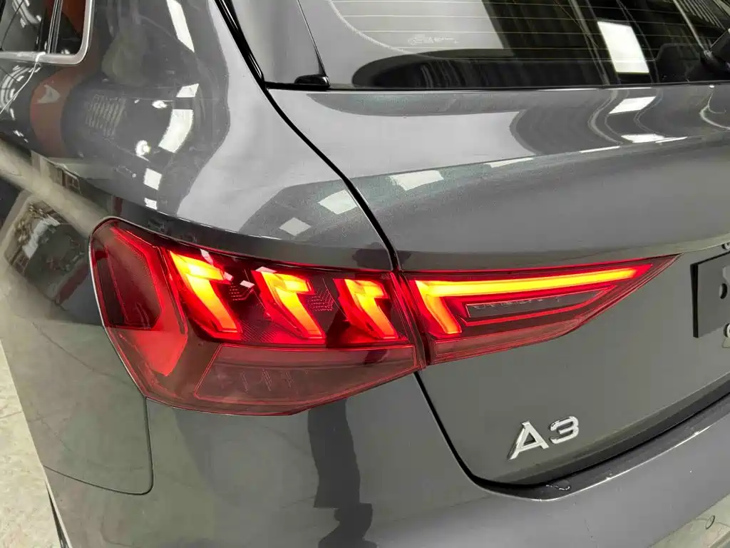 Audi A3 2023 — фото 19