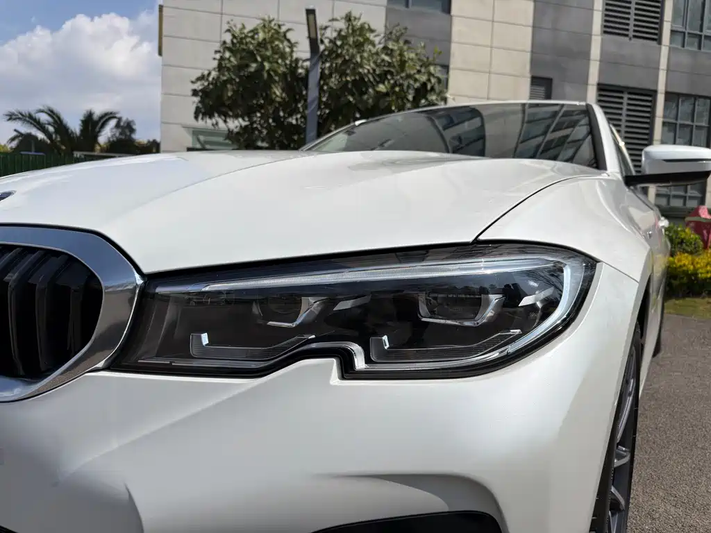 BMW 3 Series 2022 — фото 11