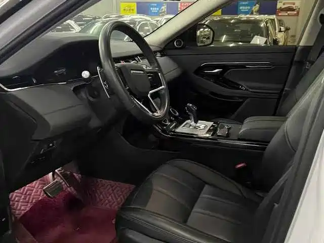Land Rover Evoque 2021 — фото 4