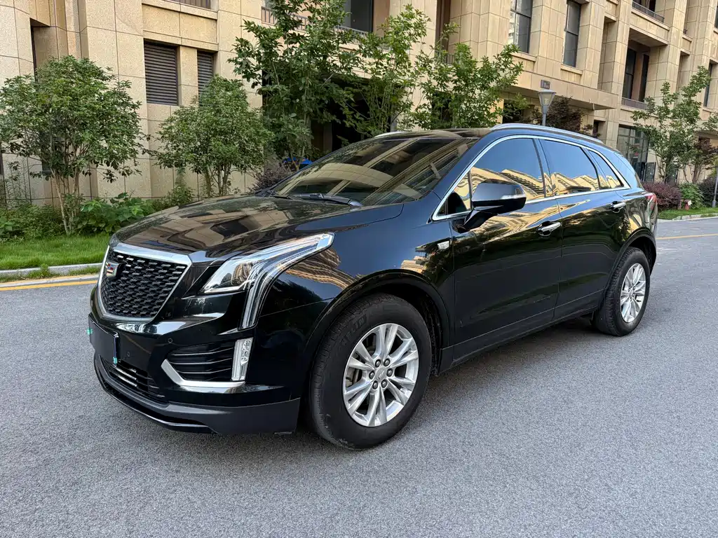Cadillac XT5 2020 — фото 1