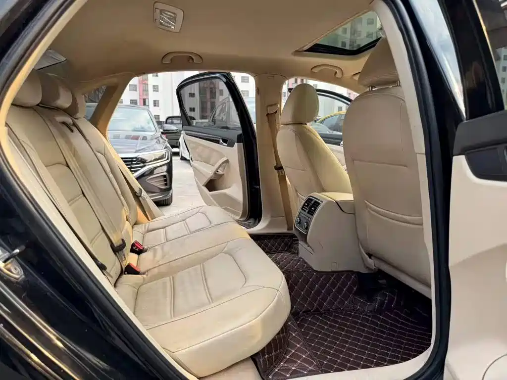 Volkswagen Passat 2013