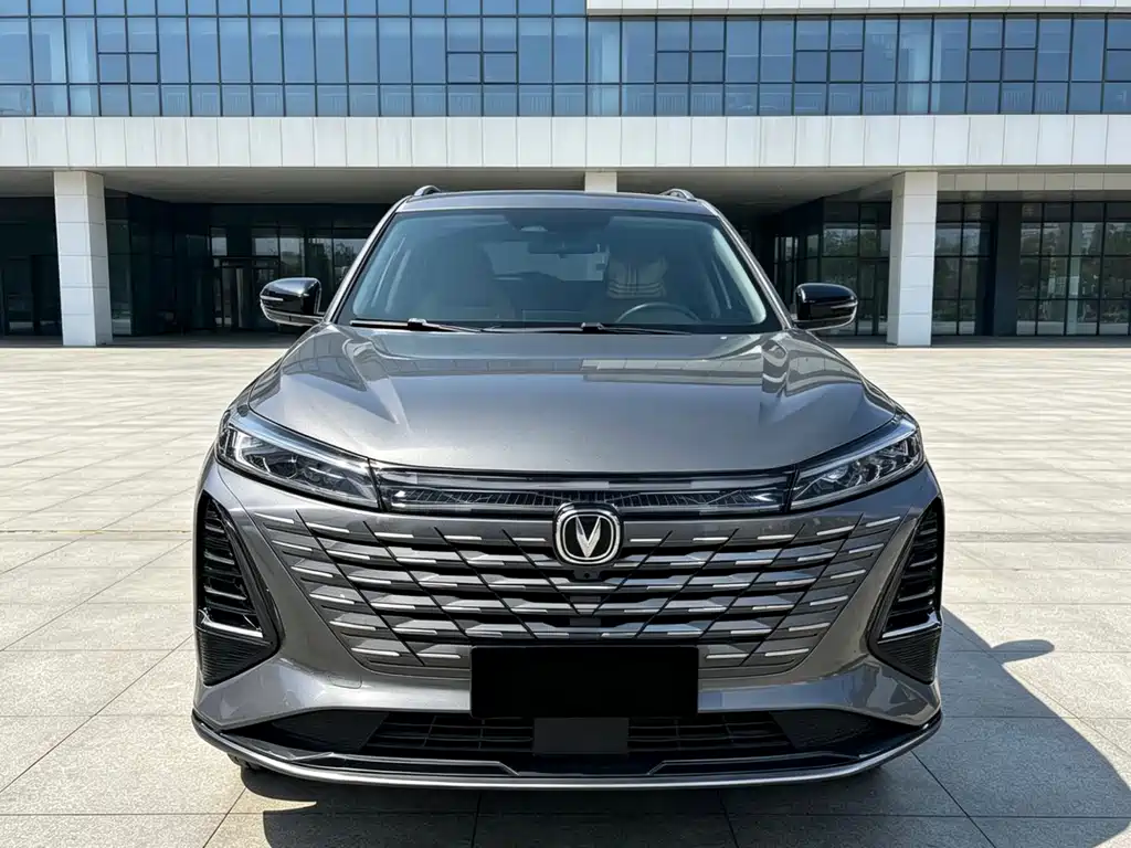 Changan CS75 PLUS 2024 — фото 2