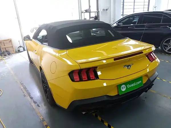 Ford Mustang 2025