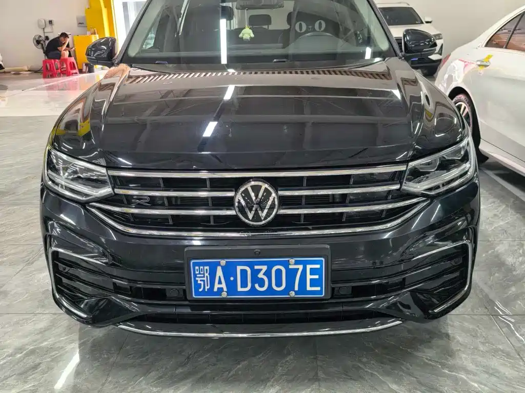 Volkswagen Tiguan L 2022