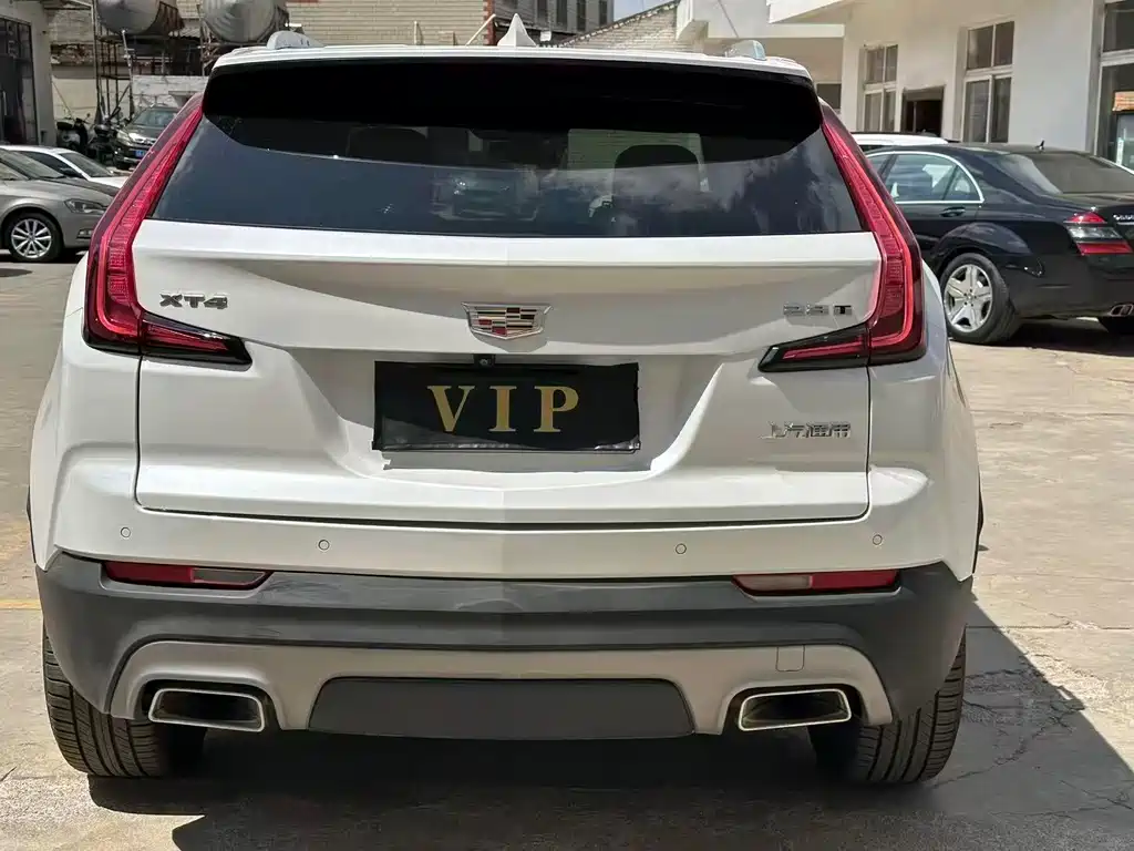 Cadillac XT4 2021 — фото 12