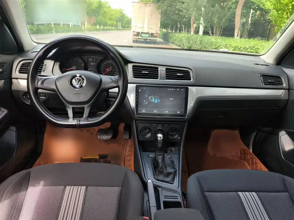 Volkswagen Gran Lavida 2017 — фото 10