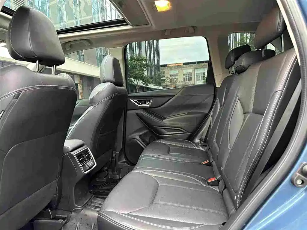 Subaru Forester 2021 — фото 7