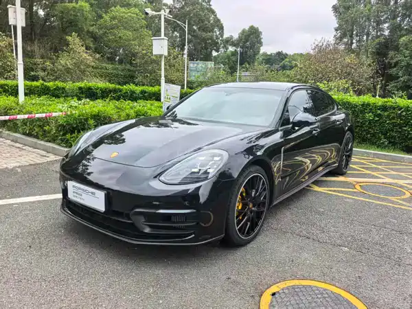 Porsche Panamera 2024
