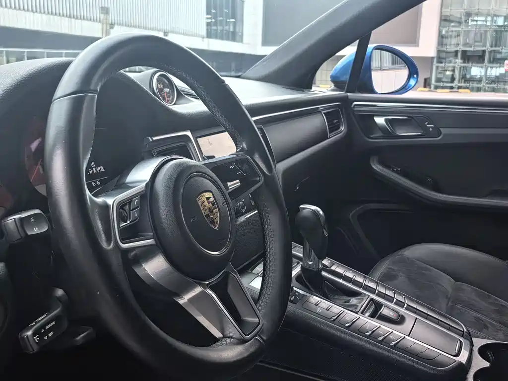 Porsche Macan 2016 — фото 9