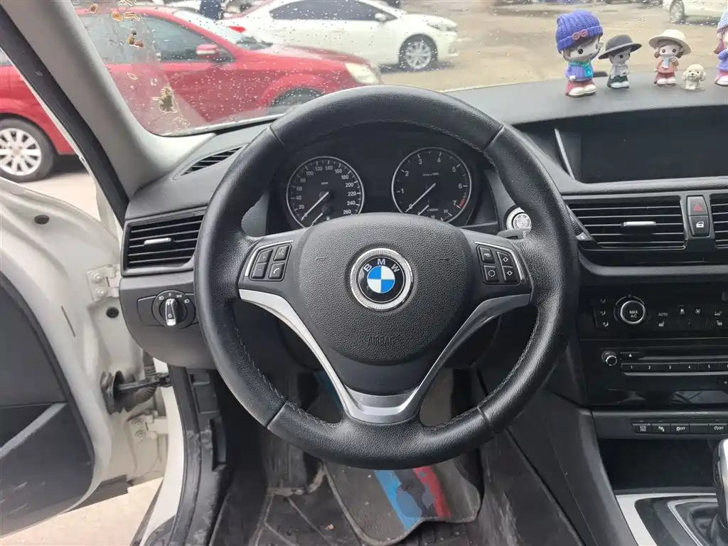 BMW X1 2015 — фото 17