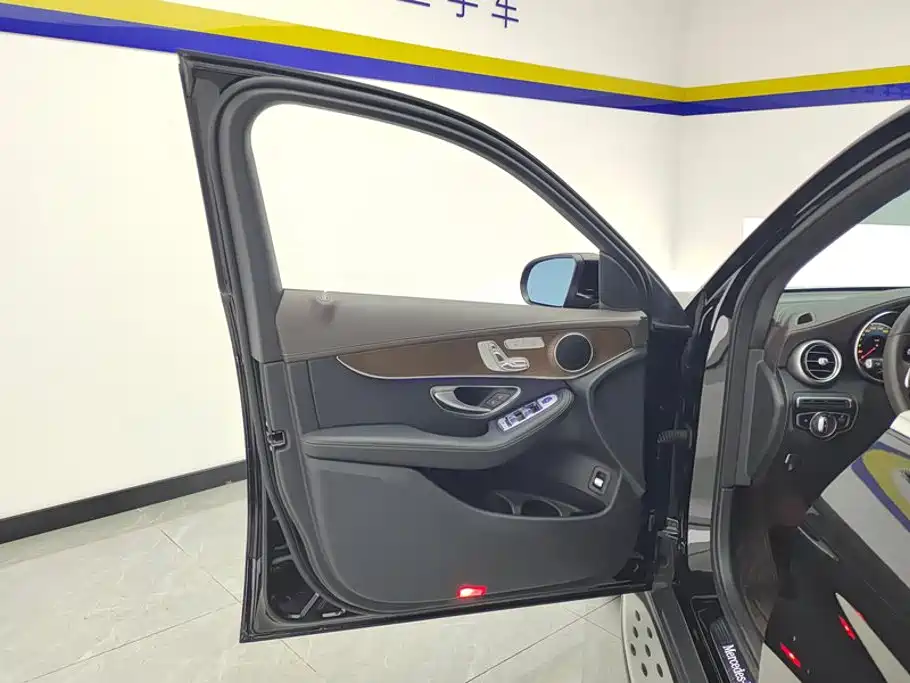 Mercedes-Benz GLC 2022