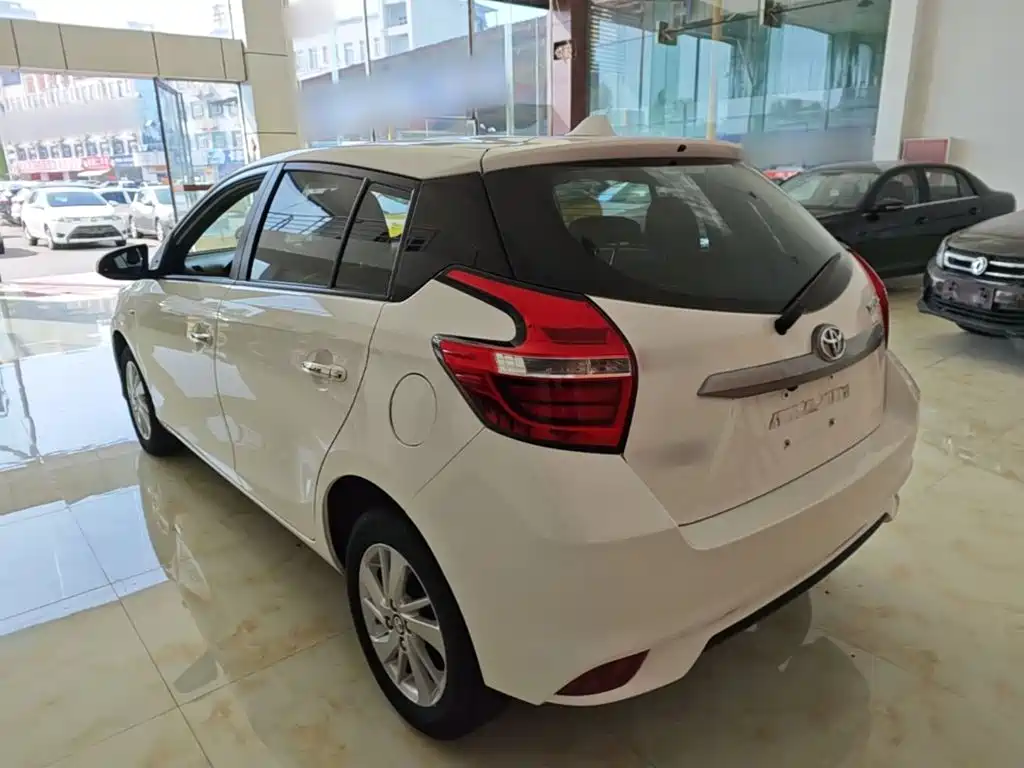 Toyota Yaris L 2017