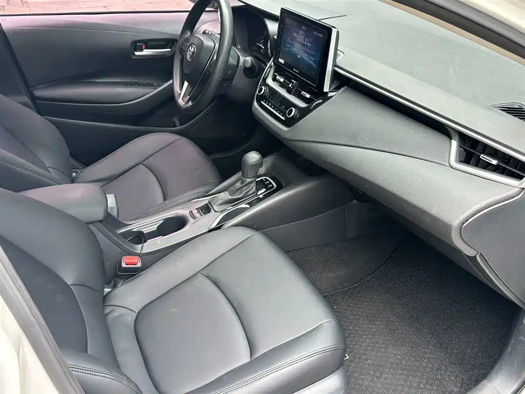 Toyota Corolla 2019 — фото 10