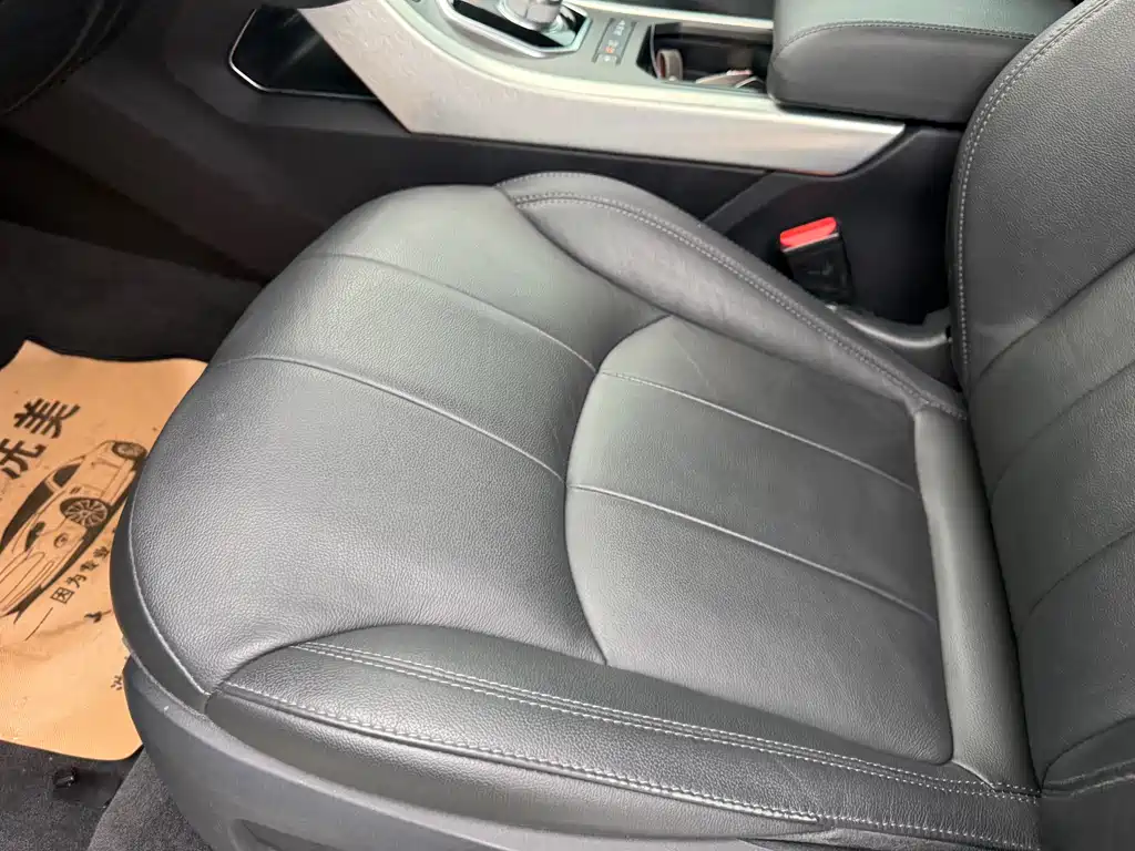 Land Rover Evoque 2017 — фото 21