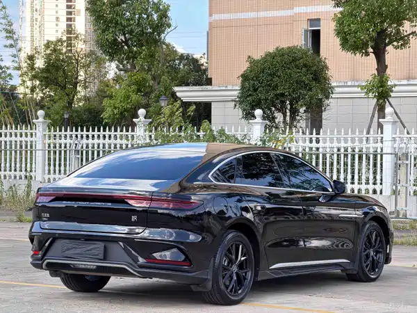 BYD Han 2024