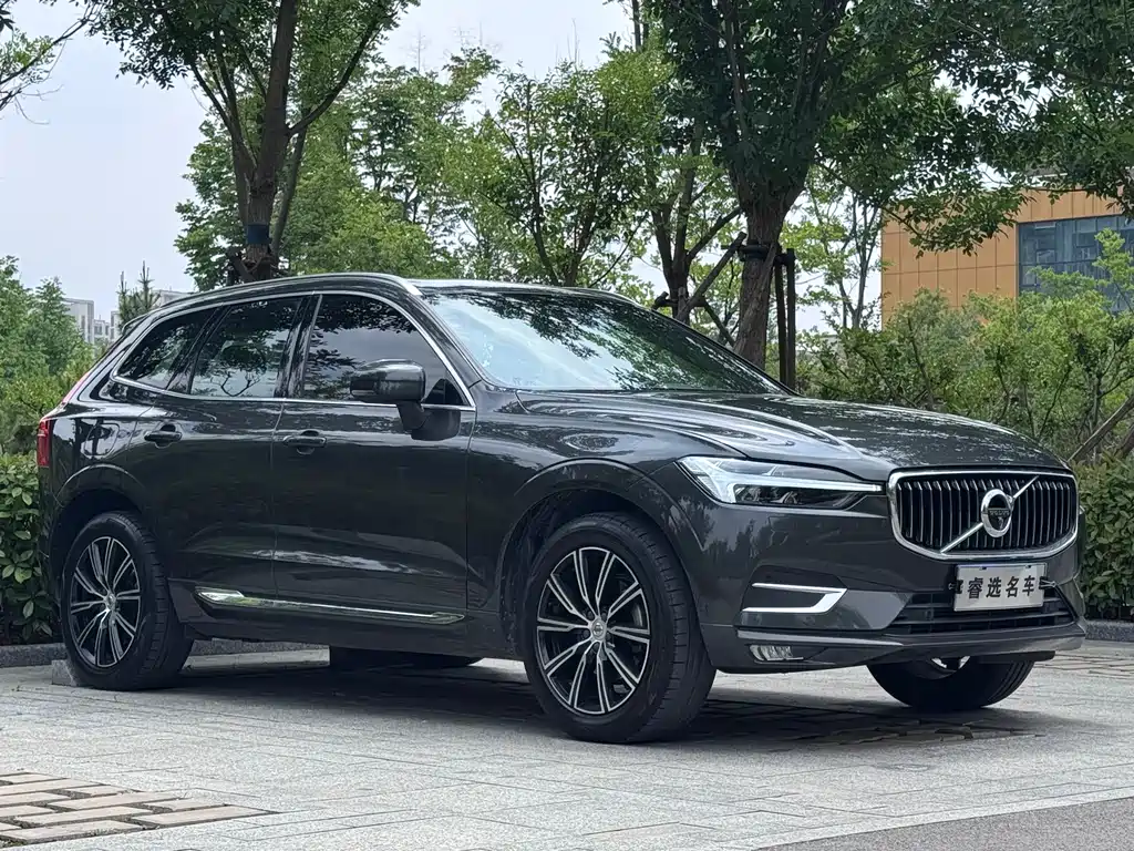 Volvo XC60 2021 — фото 3