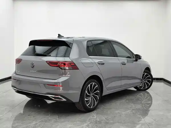 Volkswagen Golf 2022