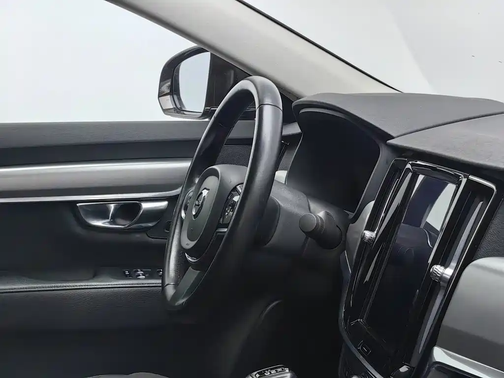 Volvo S90 2019 — фото 22