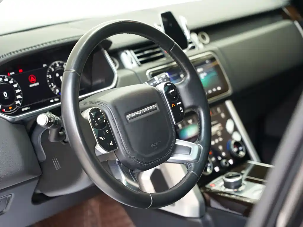 Land Rover Range Rover 2021 — фото 19