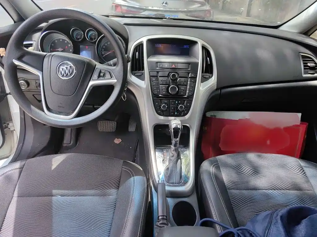 Buick Excelle GT 2014 — фото 13