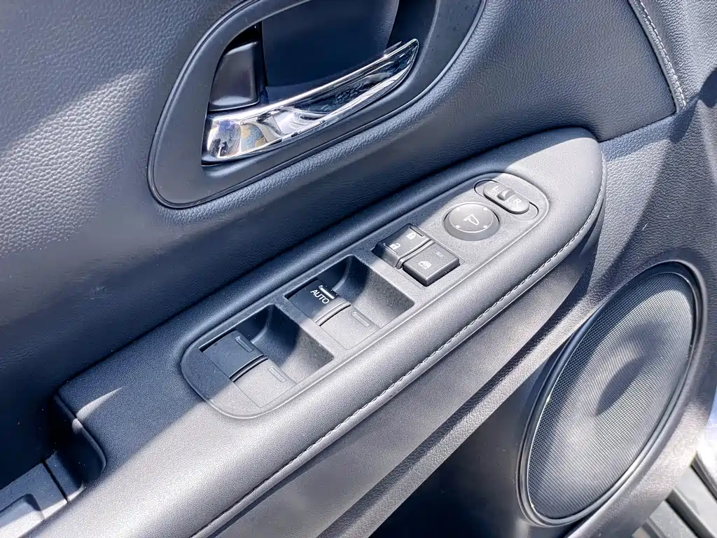 Honda Vezel 2020 — фото 27
